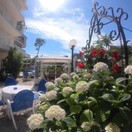 Splendid B&B Milano Marittima Exterior foto